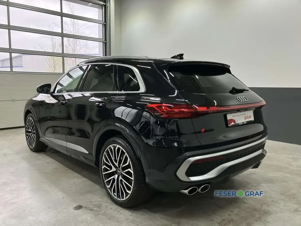 Gebraucht Audi SQ5 Ambiente 367 PS (269 kW) 2025 Mythosschwarz metallic SUV
