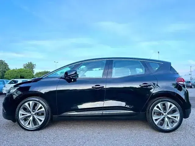 Gebraucht Renault Scenic E-Tech Intens 132 PS (97 kW) 2017 Schwarz Van / Kleinbus