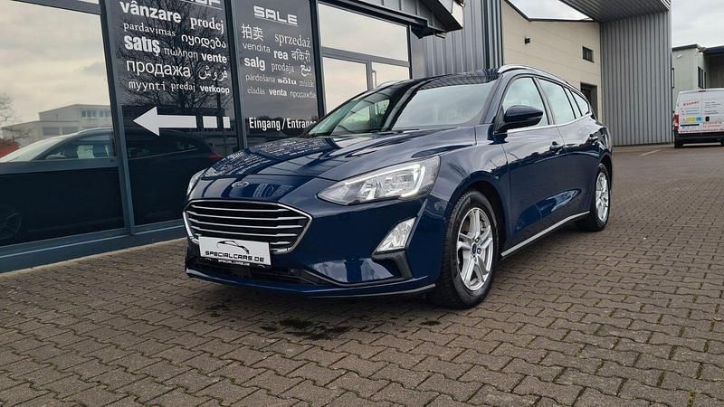 Gebraucht Ford Focus Cool & Connect 101 PS (74 kW) 2020 Blau Kombi