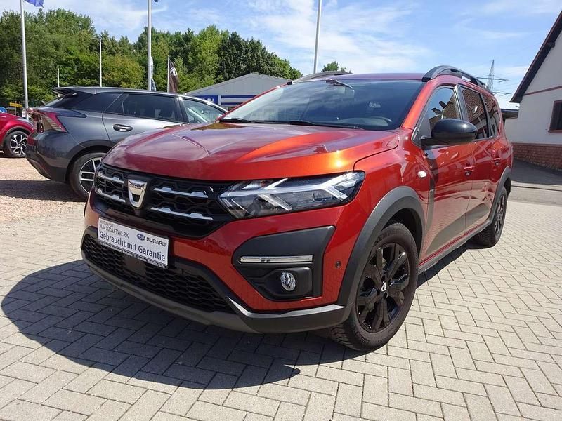 Terrakottabraun Gebraucht 2022 Dacia Jogger Extreme Van / Kleinbus | 18.750 € (Fairer Preis) - Bild 1/4