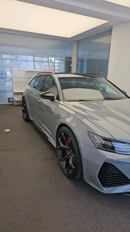 Gebraucht Audi RS6 Performance 630 PS (463 kW) 2025 Grau Kombi