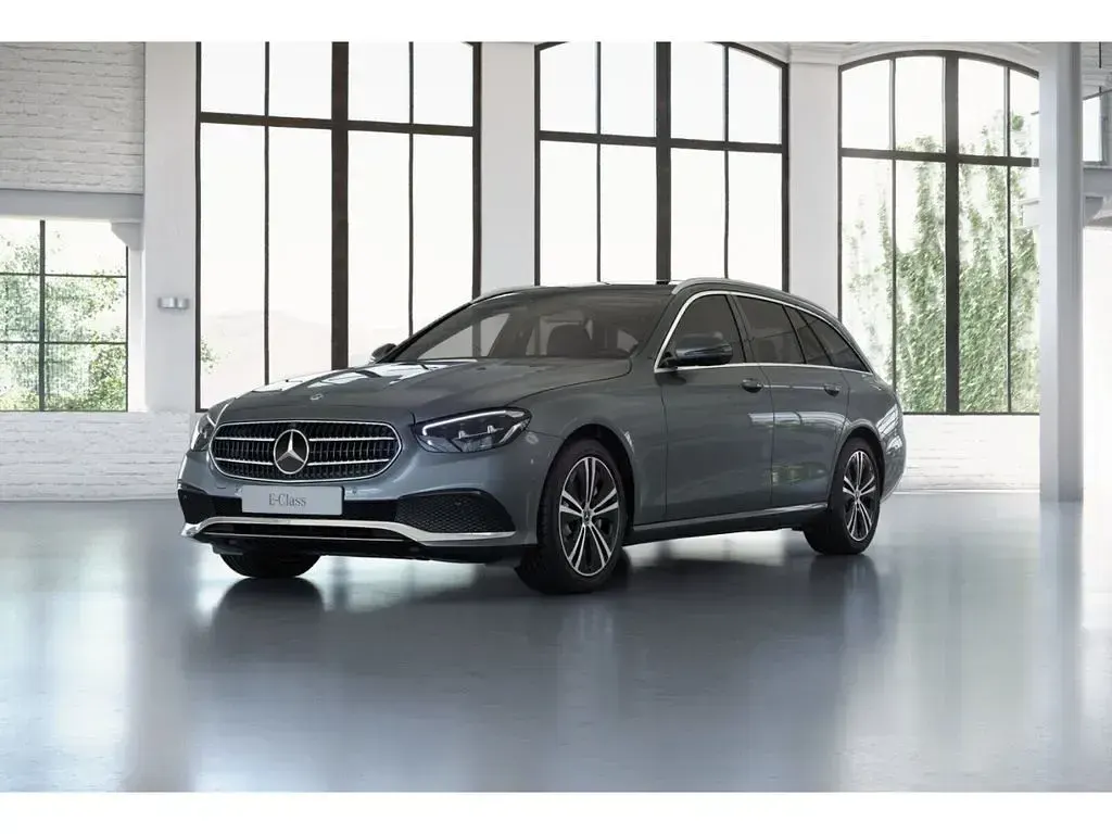 Gebraucht Mercedes E300 Avantgarde 265 PS (194 kW) 2022 Grau Limousine