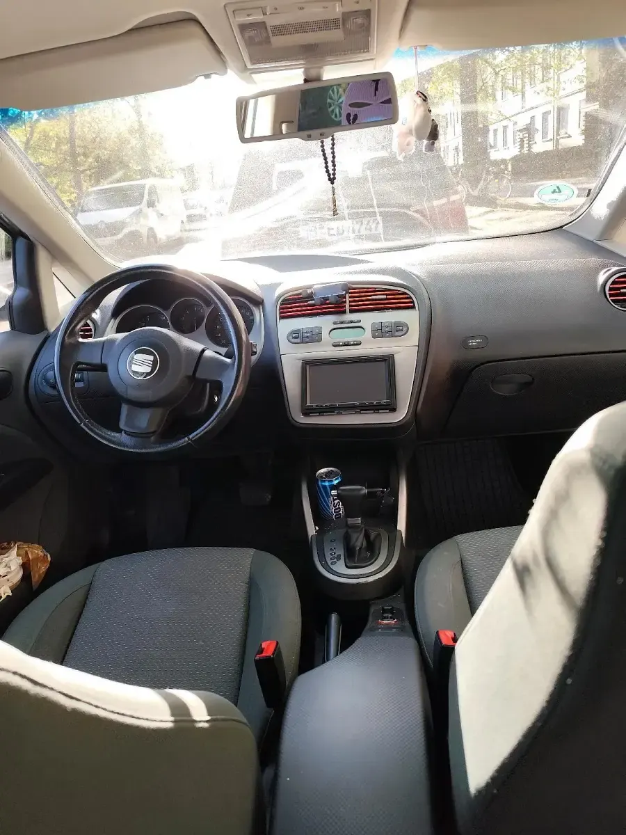 Używany Seat Altea 150 KM (110 kW) 2004 Szary Minivan