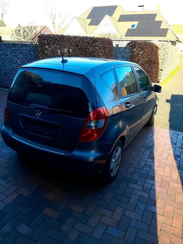 Gebraucht Mercedes A160 95 PS (69 kW) 2010 Grau Kombi