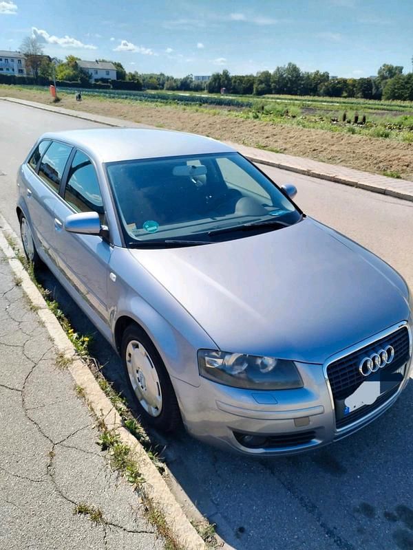 Silber Gebraucht 2004 Audi A3 Kombi | 3.000 € (Fairer Preis) - Bild 1/4
