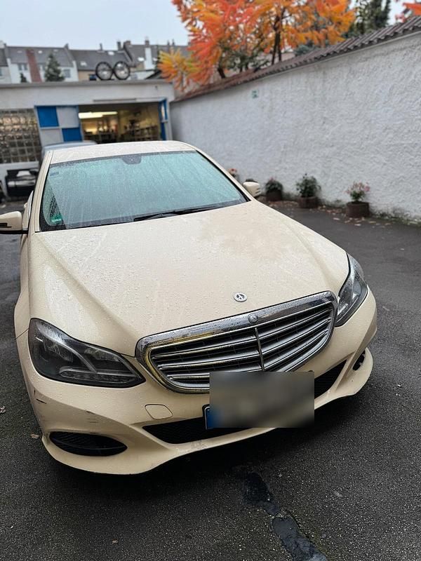 Gebraucht 2015 Mercedes 200 Limousine | 5.000 € (Teuer) - Bild 1/4