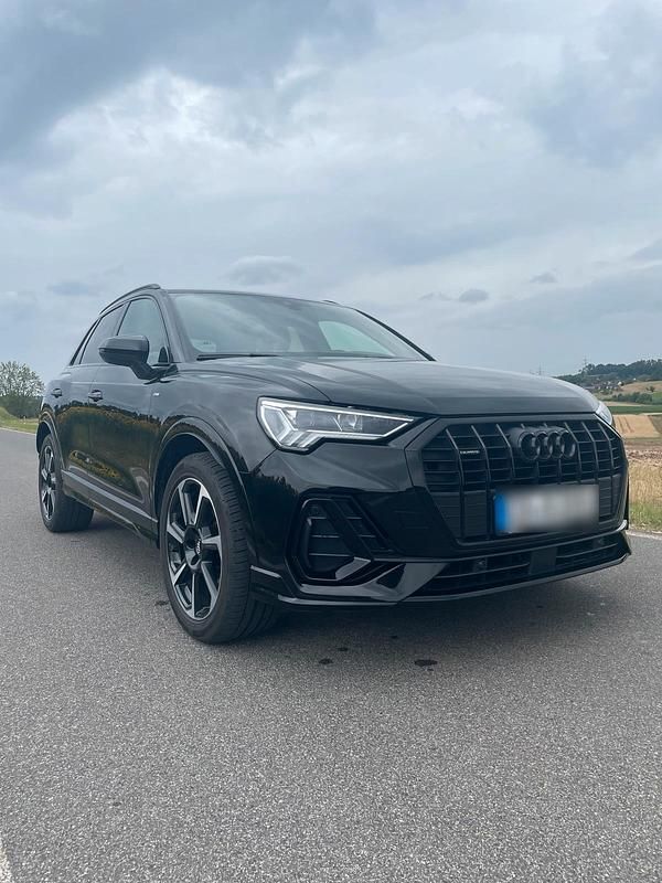 Gebraucht Audi Q3 S-Line 190 PS (139 kW) 2020 Schwarz SUV