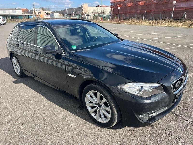 Gebraucht BMW 520 184 PS (135 kW) 2012 Schwarz Kombi