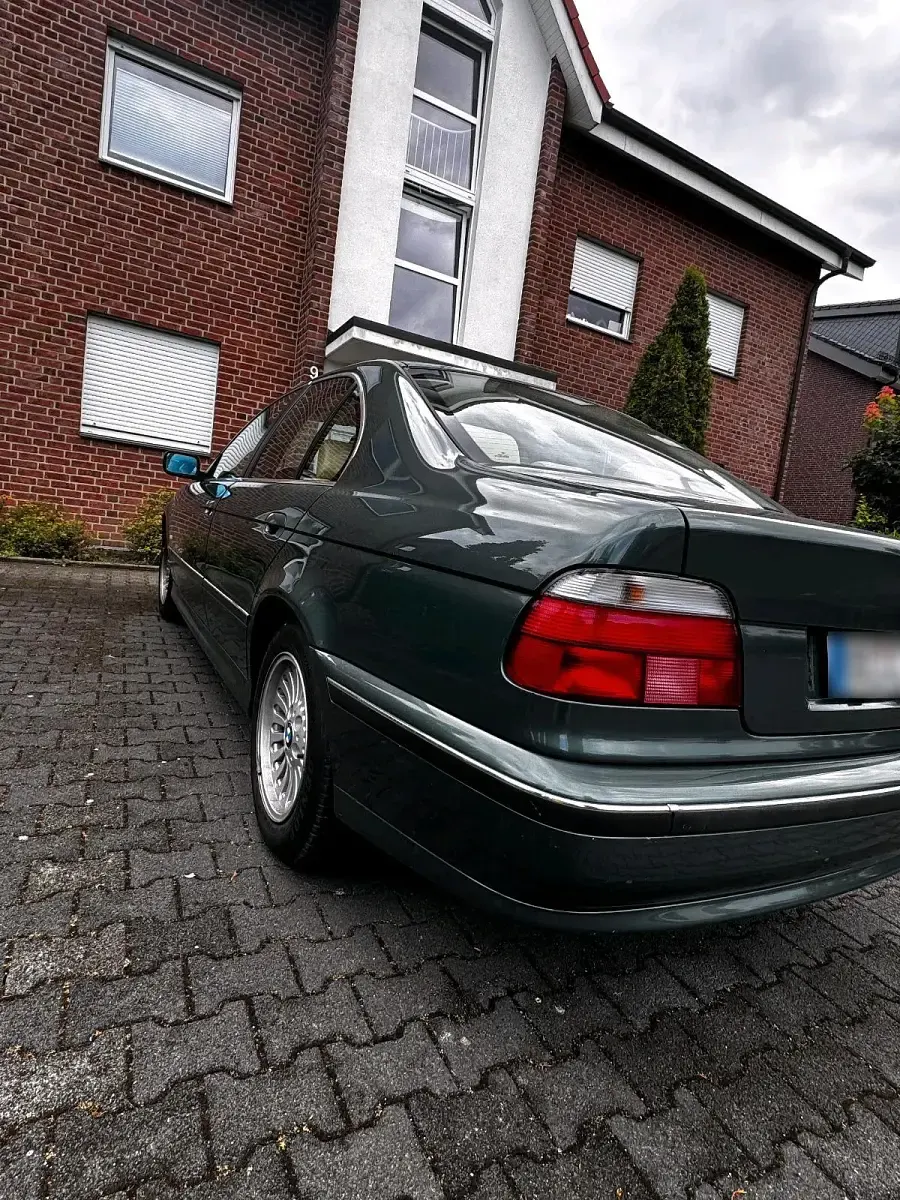 Gebraucht BMW 523 170 PS (125 kW) 1998 Grün Limousine