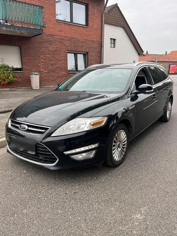 Schwarz Gebraucht 2012 Ford Mondeo Business Edition Kombi | 3.000 € (Guter Preis) - Bild 1/4