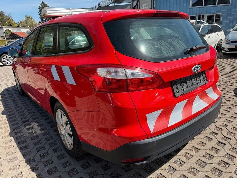 Usata Ford Focus 116 CV (85 kW) 2013 Rosso Station wagon