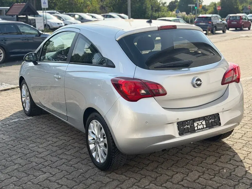 Gebraucht Opel Corsa Edition 90 PS (66 kW) 2017 Silber Kleinwagen