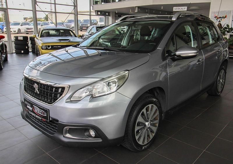 Grau Gebraucht 2017 Peugeot 2008 Allure SUV | 9.499 € (Fairer Preis) - Bild 1/4
