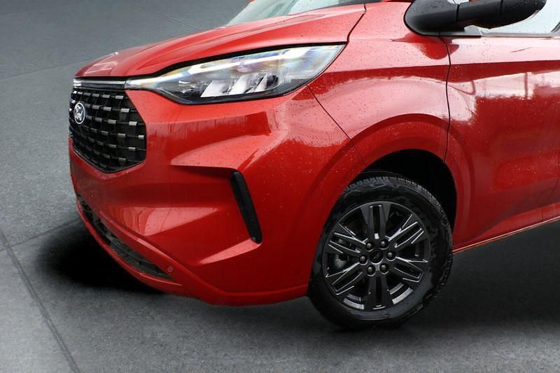 Neu Ford Tourneo 170 PS (125 kW) 2025 Rot Van / Kleinbus