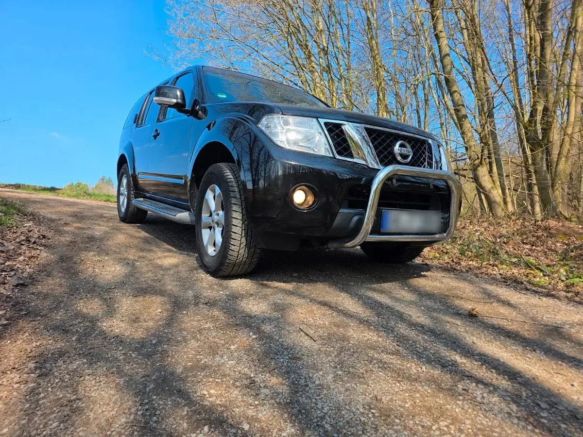 Gebraucht Nissan Pathfinder 190 PS (139 kW) 2011 Schwarz SUV