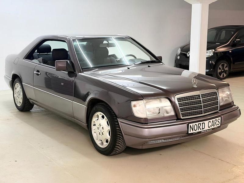 Gebraucht Mercedes E320 220 PS (161 kW) 1995 Violett Coupé