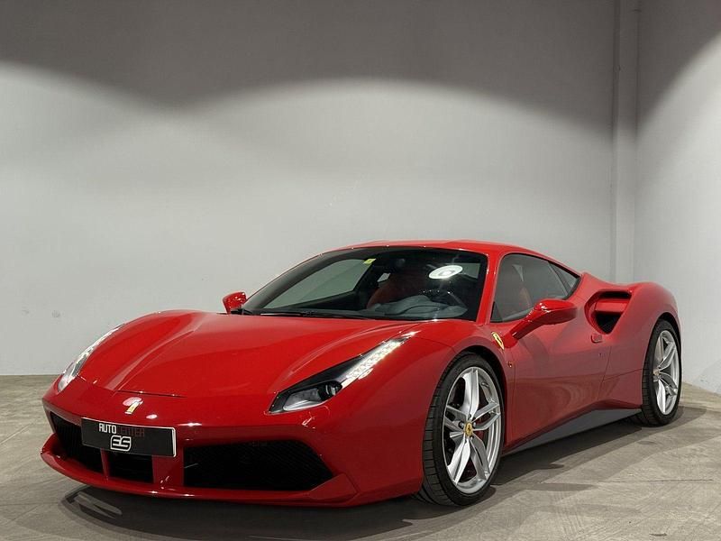 Gebraucht Ferrari 488 670 PS (492 kW) 2016 Rot Coupé