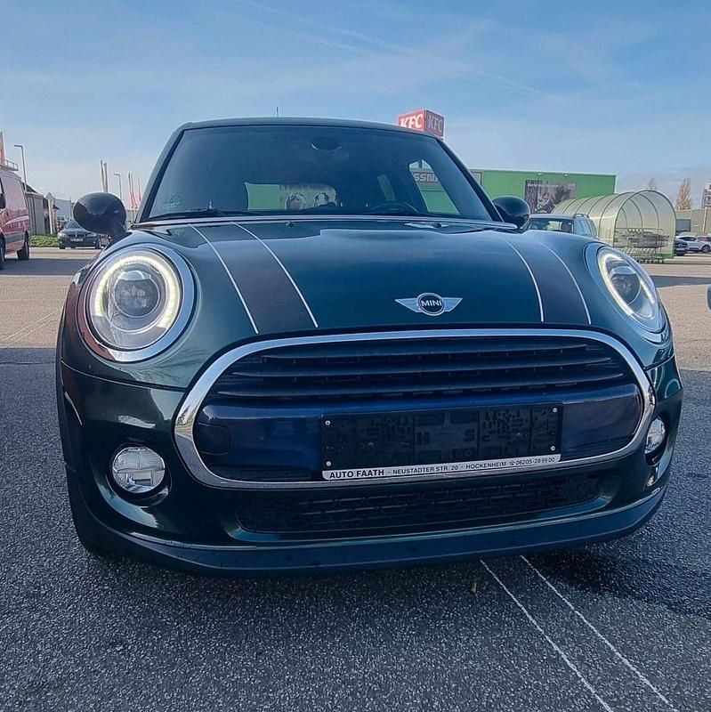 Gebraucht Mini Cooper D 116 PS (85 kW) 2016 Grün Kleinwagen
