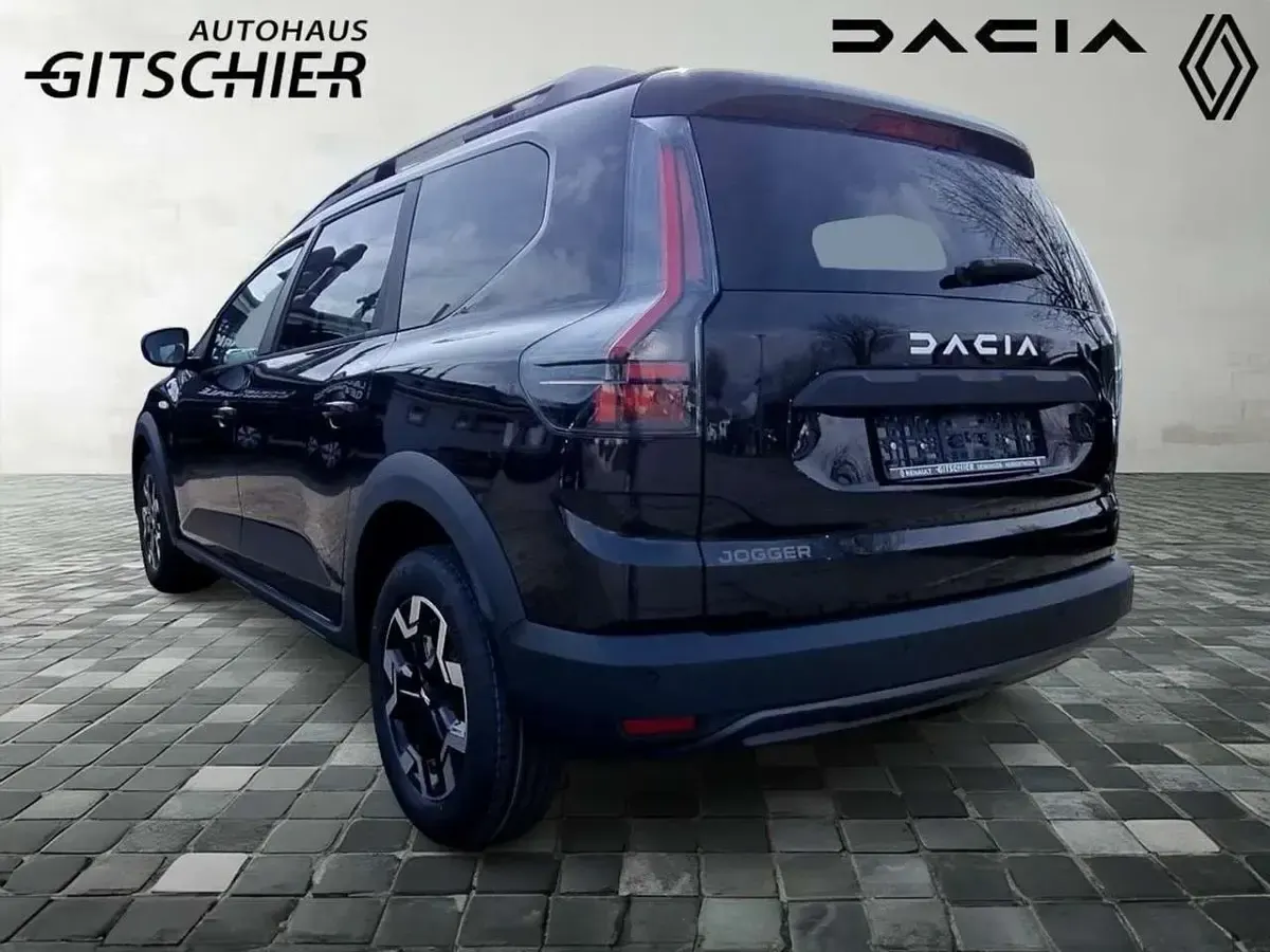 Neu Dacia Jogger Journey 110 PS (80 kW) 2026 Perlmuttschwarz metallic Van / Kleinbus