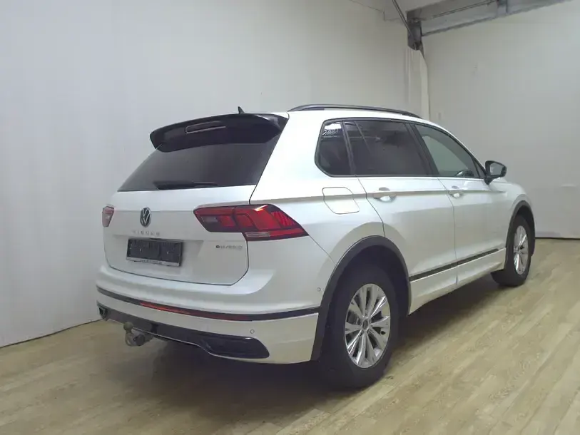 Gebraucht VW Tiguan R-line 245 PS (180 kW) 2021 Weiß SUV