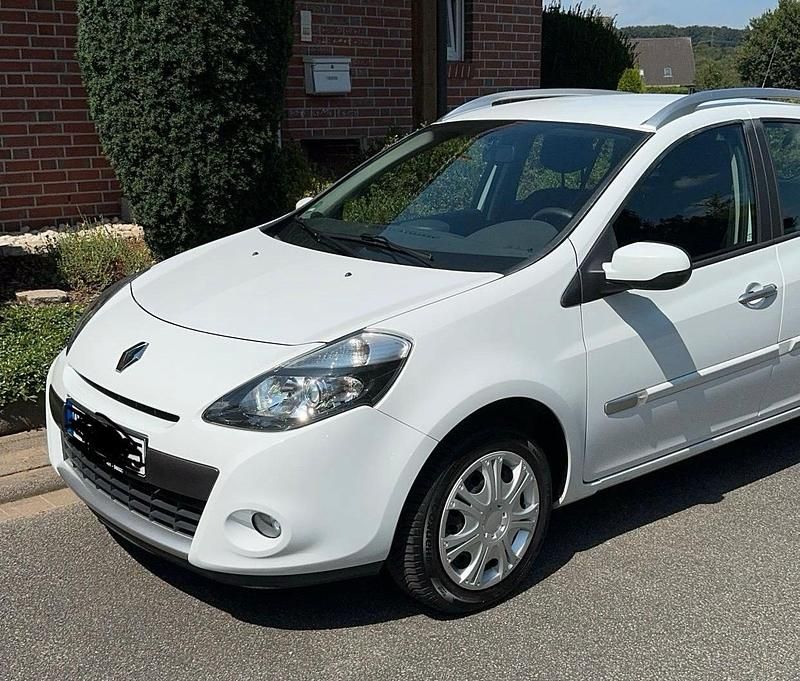 Gebraucht Renault Clio GrandTour 100 PS (73 kW) 2011 Weiß Kombi