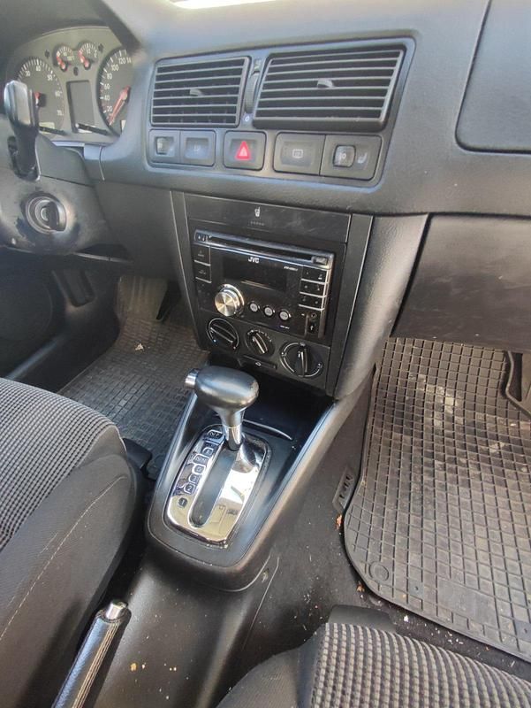 Gebraucht VW Golf IV 115 PS (84 kW) 2001 Weiß Kleinwagen