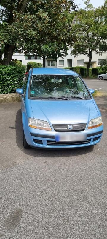 Blau Gebraucht 2005 Fiat Idea Van / Kleinbus | 2.000 € (Fairer Preis) - Bild 1/4