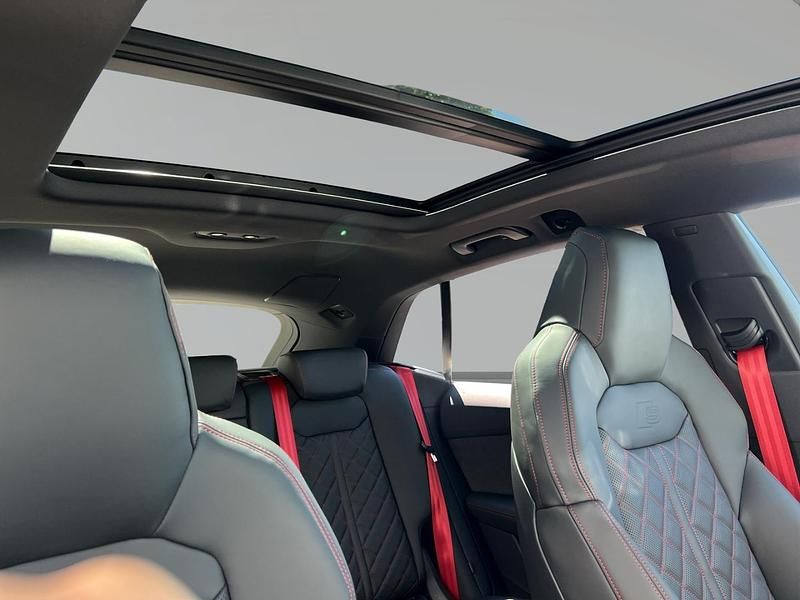 Gebraucht Audi Q8 S-Line 489 PS (359 kW) 2025 Schwarz SUV