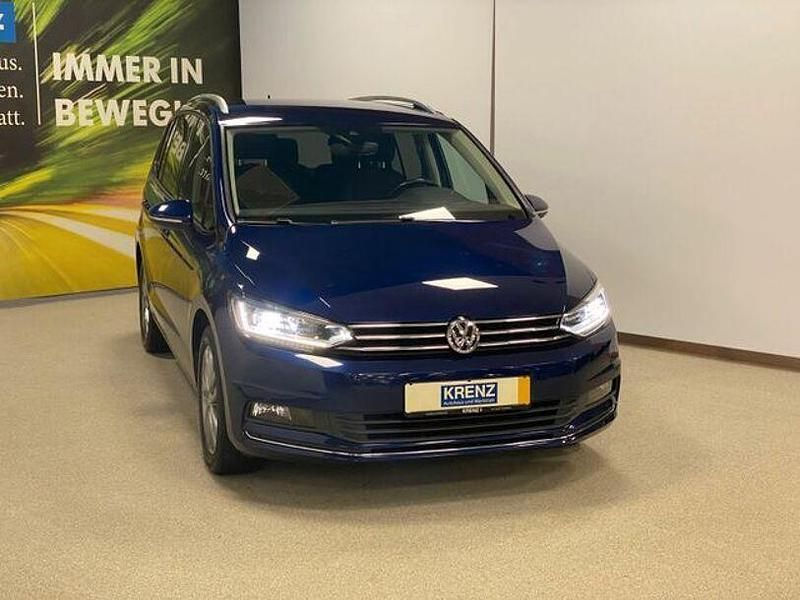 Gebraucht VW Touran Join 150 PS (110 kW) 2019 Blau Van / Kleinbus