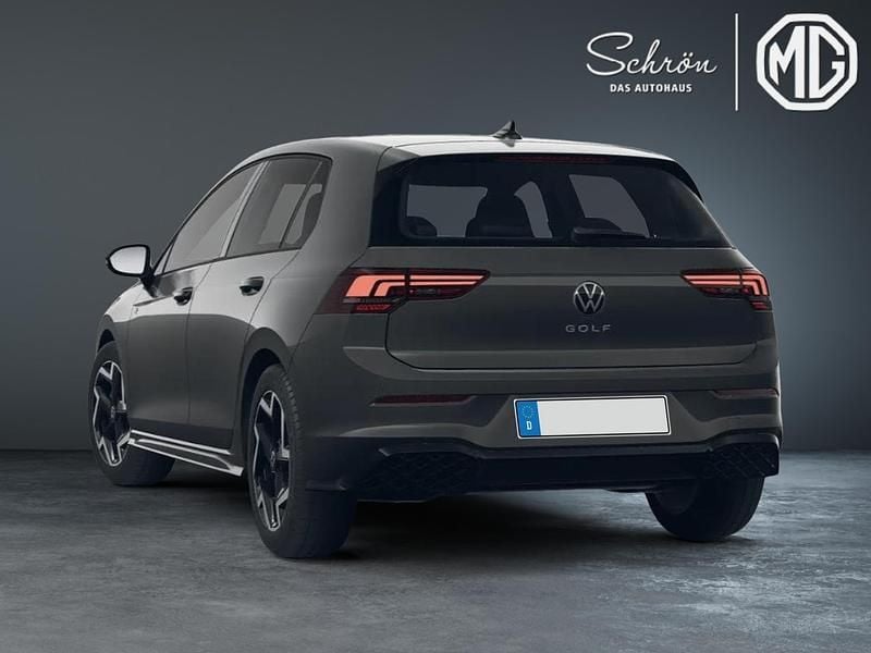 Neu VW Golf VIII R-line 150 PS (110 kW) 2026 Limousine