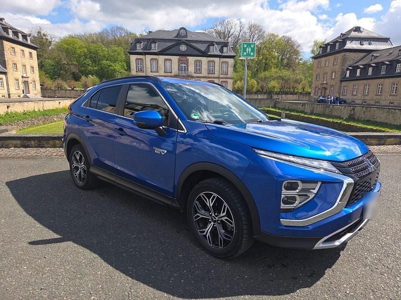 Second-hand Mitsubishi Eclipse Cross Plus 188 CP (138 kW) 2021 Albastru SUV