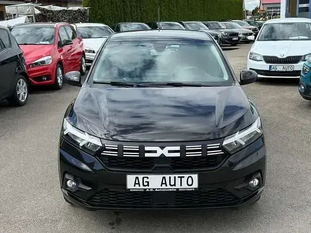 Käytetty Dacia Sandero Expression 91 HP (66 kW) 2024 Musta Viistoperä