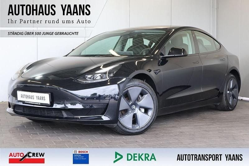 Schwarz Gebraucht 2022 Tesla Model 3 Limousine | 25.889 € (Guter Preis) - Bild 1/4