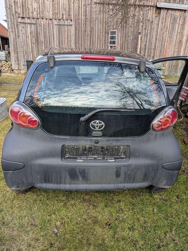 Gebraucht Toyota Aygo 68 PS (50 kW) 2011 Kleinwagen