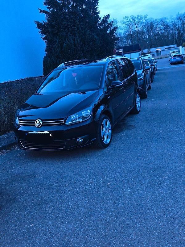 Gebraucht VW Touran 105 PS (77 kW) 2011 Van / Kleinbus