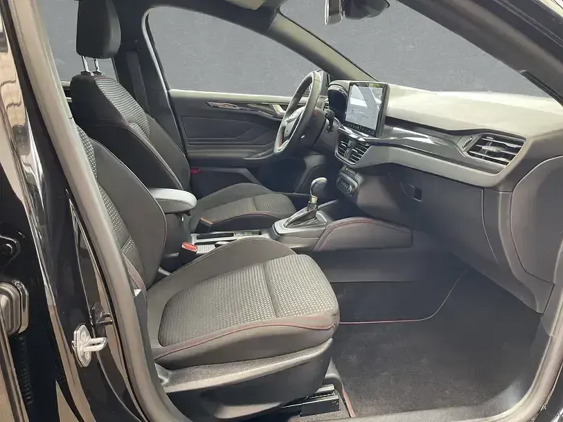 Gebraucht Ford Focus ST-Line X 155 PS (114 kW) 2025 Andere Kombi