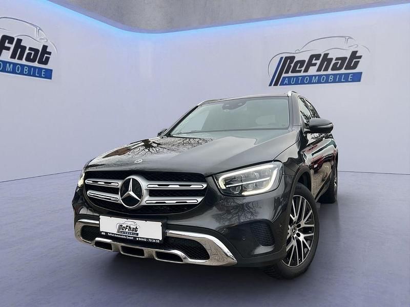 Grau Gebraucht 2019 Mercedes GLC220 SUV | 25.950 € (Guter Preis) - Bild 1/4