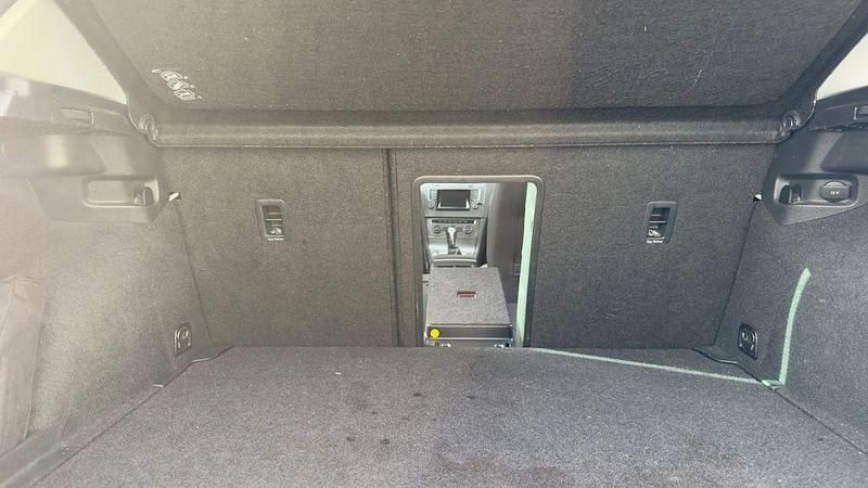 Gebraucht VW Golf VII Life 140 PS (102 kW) 2014 Silber Limousine