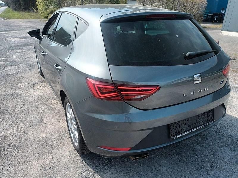 Gebraucht Seat Leon FR 125 PS (91 kW) 2017 Grau Limousine