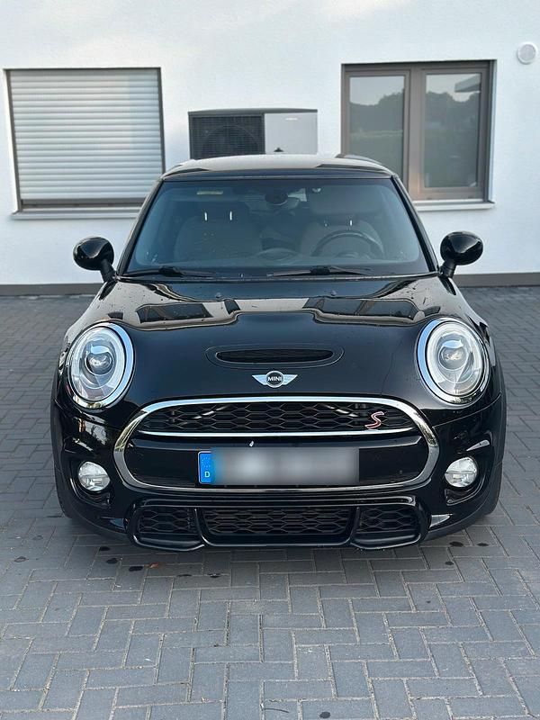 Schwarz Gebraucht 2015 Mini John Cooper Works Coupé Coupé | 10.500 € - Bild 1/4