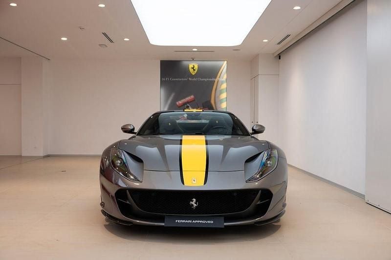 Gebraucht Ferrari 812 2023 Grau Cabrio