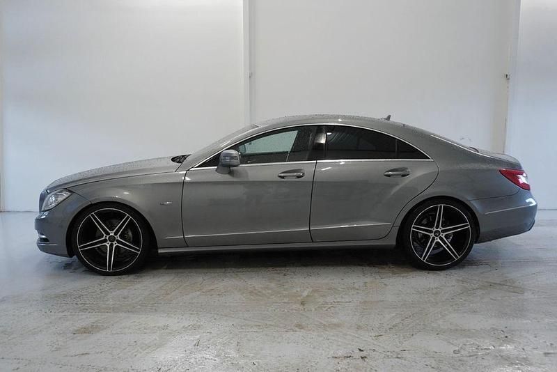 Gebraucht Mercedes CLS350 265 PS (194 kW) 2011 Silber Limousine