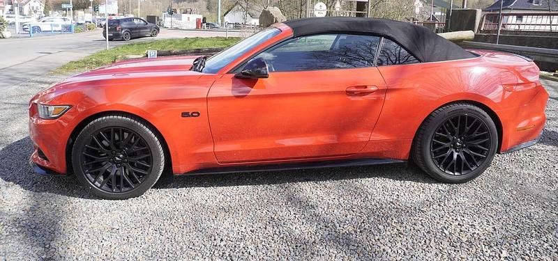 Gebraucht Ford Mustang GT 421 PS (309 kW) 2016 Rot Cabrio