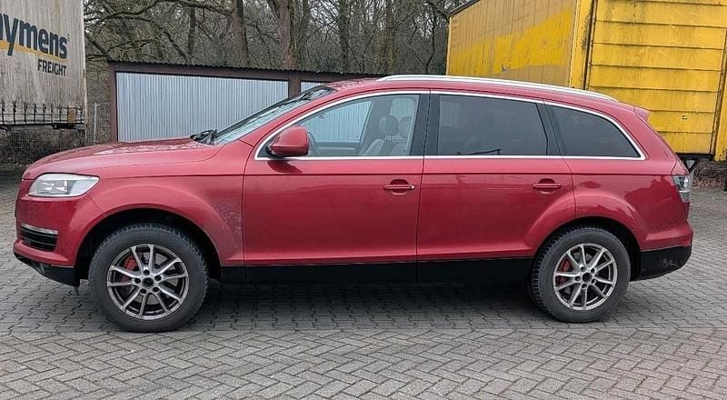 Rot Gebraucht 2006 Audi Q7 SUV | 6.299 € (Guter Preis) - Bild 1/4