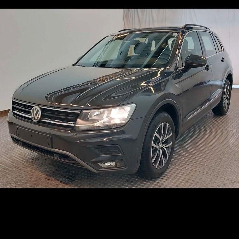 Gebraucht VW Tiguan 150 PS (110 kW) 2018 Grau SUV