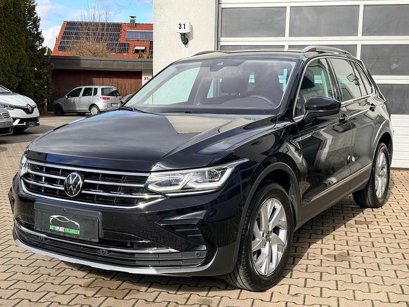 Gebraucht VW Tiguan Elegance 200 PS (147 kW) 2023 Schwarz SUV