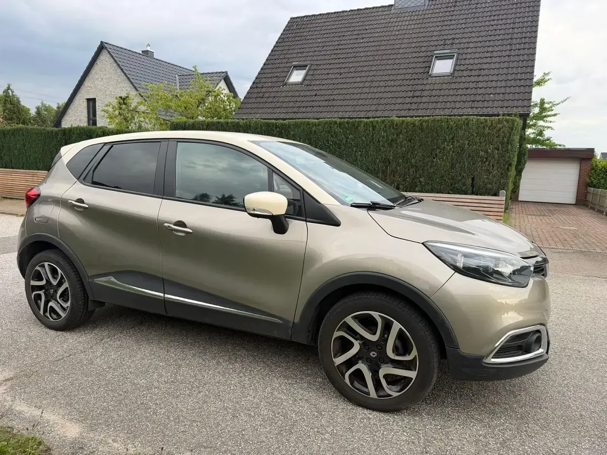 Gebraucht Renault Captur Experience 90 PS (66 kW) 2016 Braun SUV