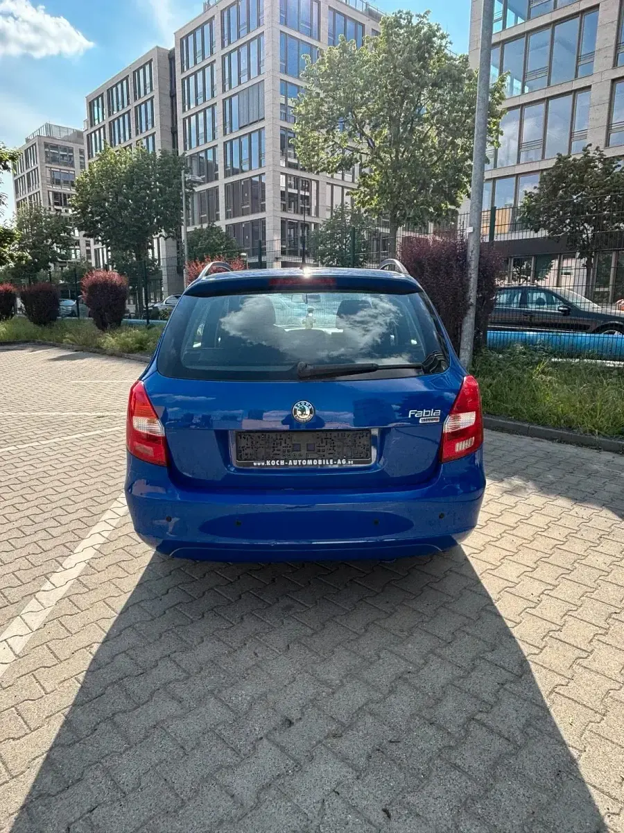 Usata Skoda Fabia 70 CV (51 kW) 2009 Blu Station wagon