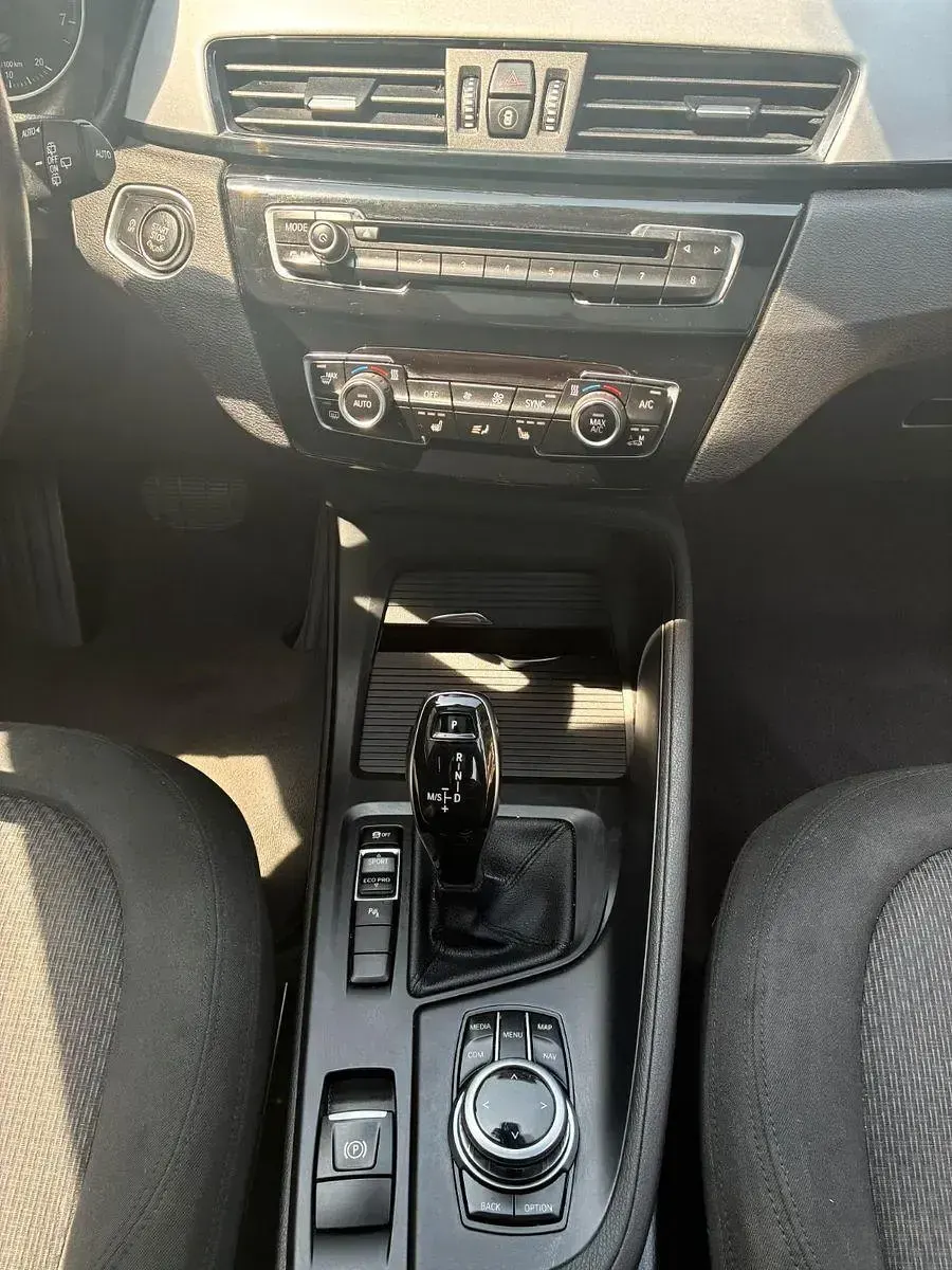 Gebraucht BMW X1 140 PS (102 kW) 2017 Grau SUV