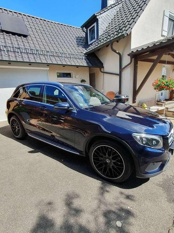 Gebraucht Mercedes GLC350 258 PS (189 kW) 2017 Blau SUV